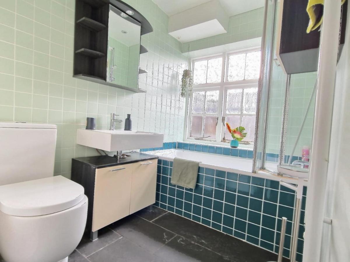 Апартаменты 1 Bed- Flat In Kings Cross Лондон Экстерьер фото